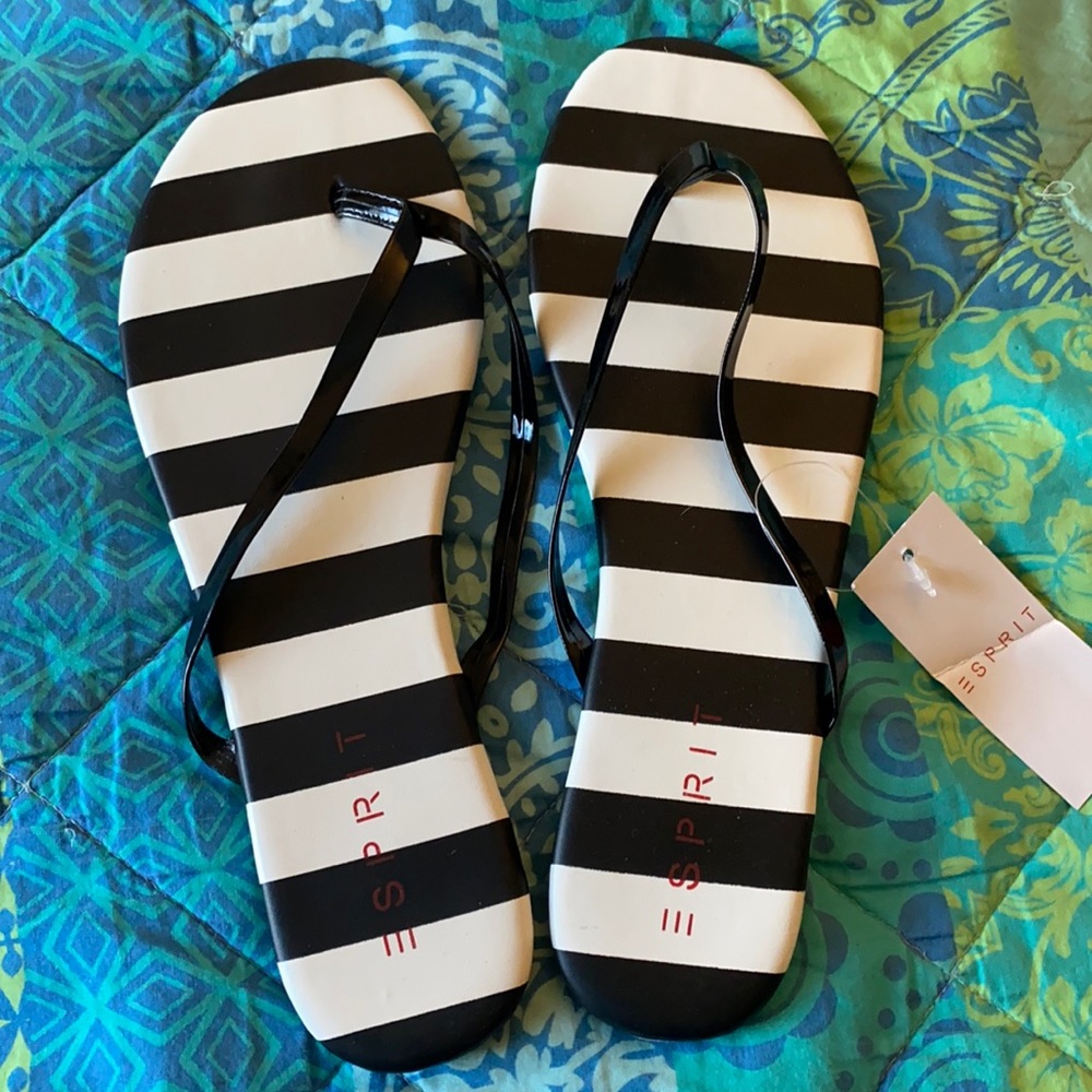 Flip flops. Brand new